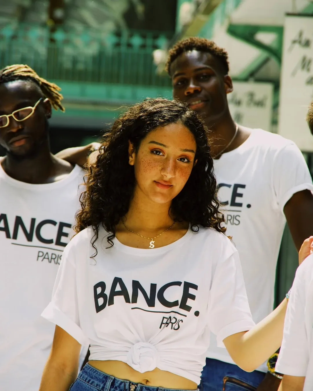 Bance Paris, 2018 : trois personnes en t-shirt Bance Paris
